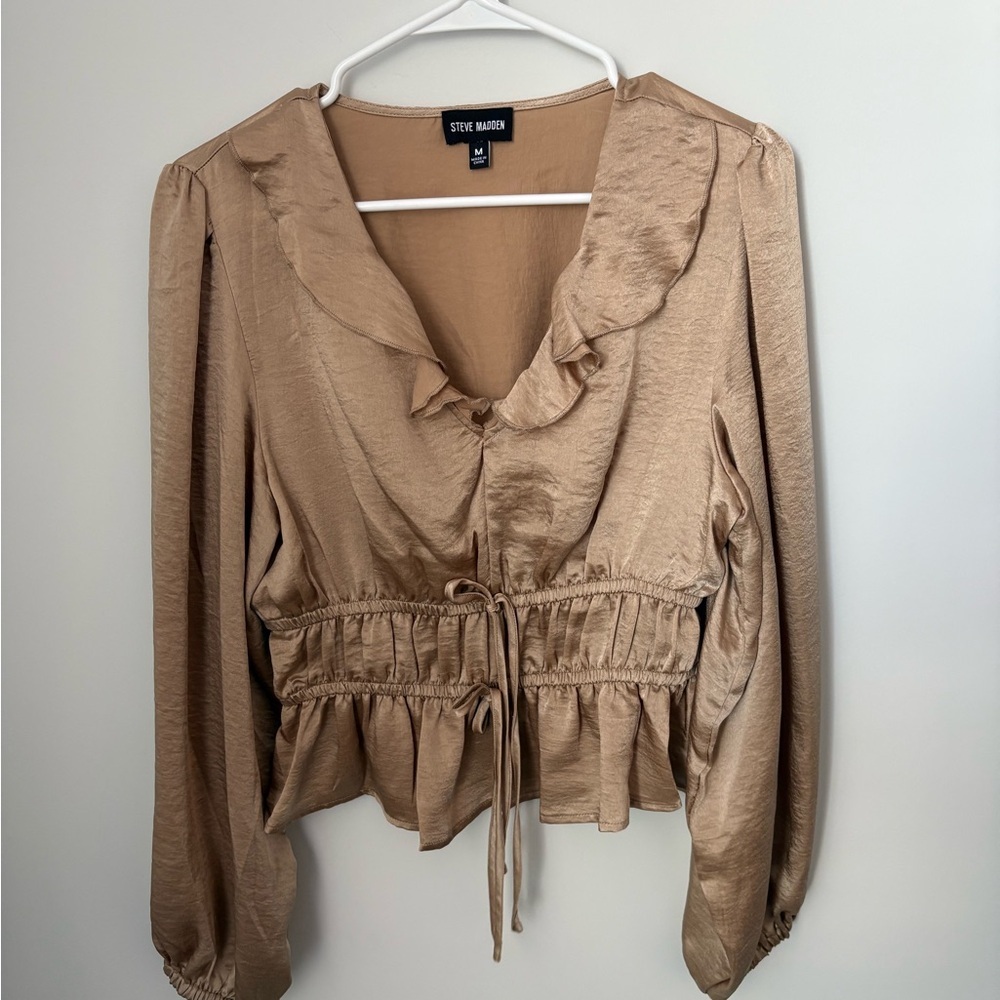 Steve Madden Women's Beige Ruffle Blouse Size Medium